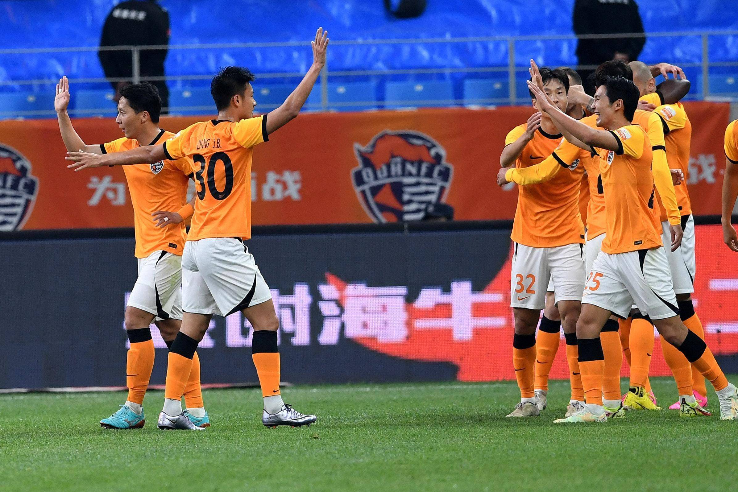 包含法国球队逆袭成功，亚冠比赛场上掀起热潮的词条