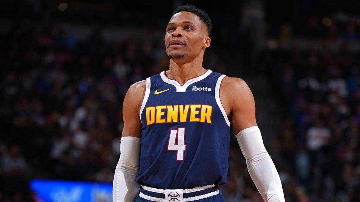 掘金复出首战，威少状态火爆，逆转取胜成为焦点！